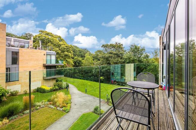 2 bed Apartment for sale Image 9