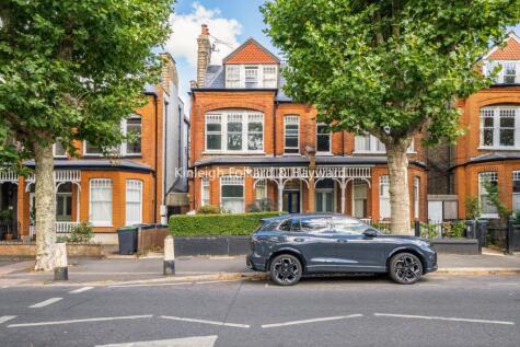 Tetherdown, Muswell Hill, London, N10