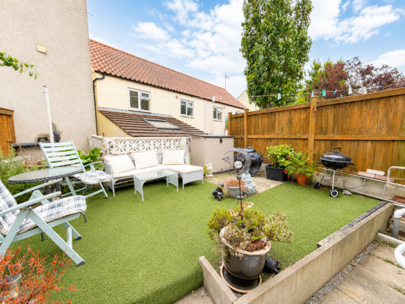 3 bed Terraced for sale Image 11