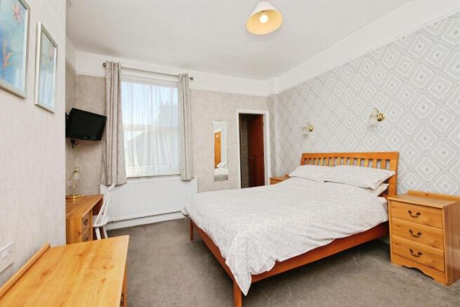6 bed End of Terrace for sale Image 12