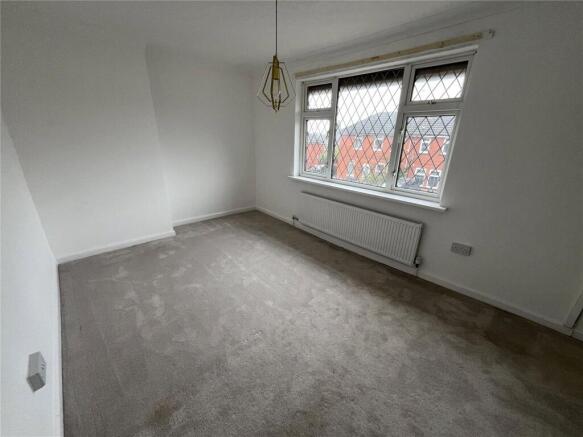 3 bed Semi-Detached to rent Image 6