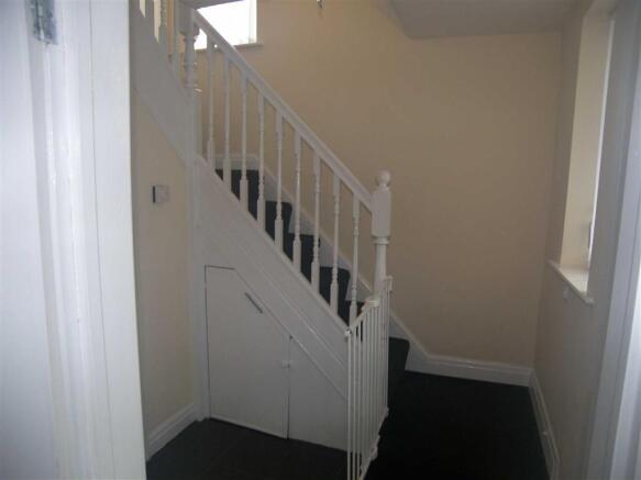 Entrance Hallway: