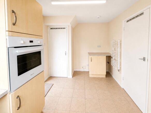3 bed Detached for sale Image 9