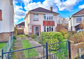 11a, Manor Close, Totton SO40 9DJ