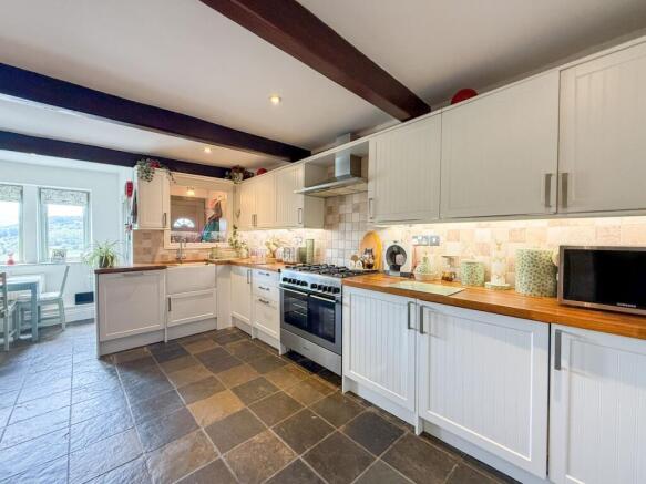 2 bed Cottage for sale Image 6