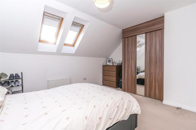 Bedroom 1 Alt