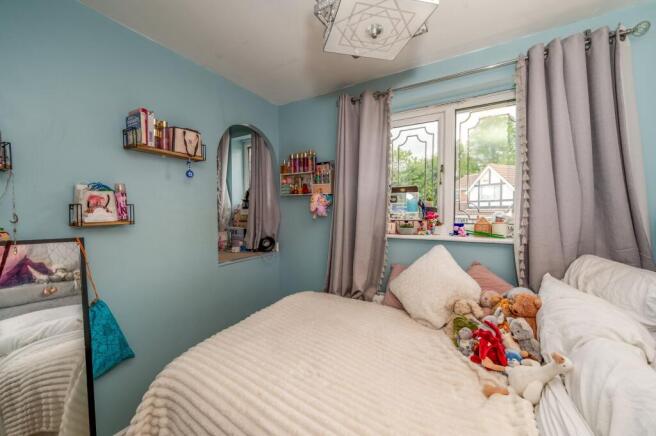 4 bed Detached for sale Image 12