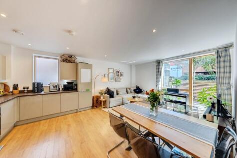Violet Road, London, E3