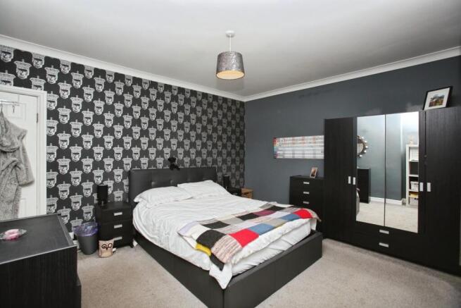 4 bed Terraced for sale Image 12
