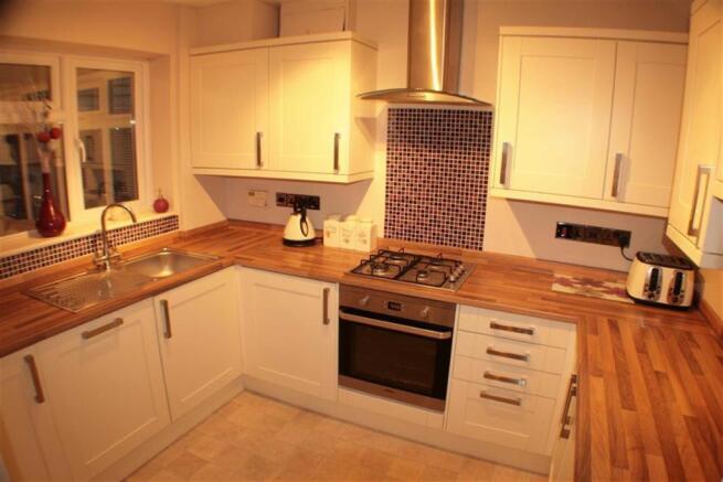 KITCHEN: