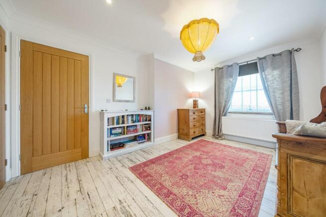SECOND DOUBLE BEDROOM