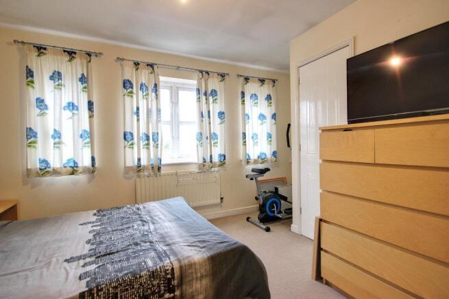 3 bed Detached for sale Image 12