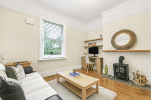 Flat C, 82, Gleneldon Road, London SW16 2BE