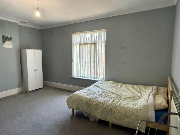 6 bed House of Multiple Occupation for sale Image 11