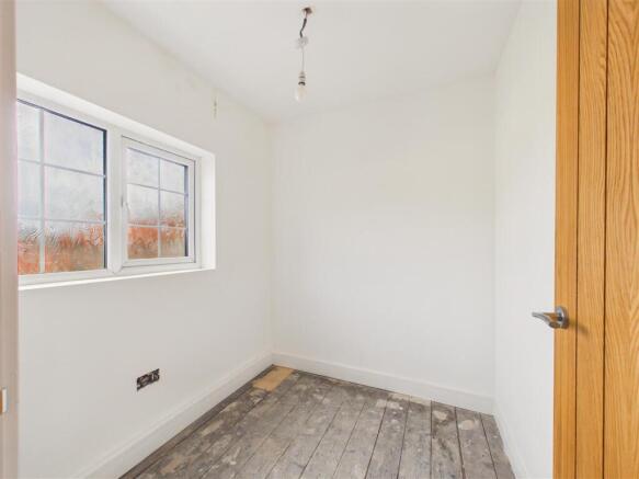 2 bed Terraced for sale Image 8