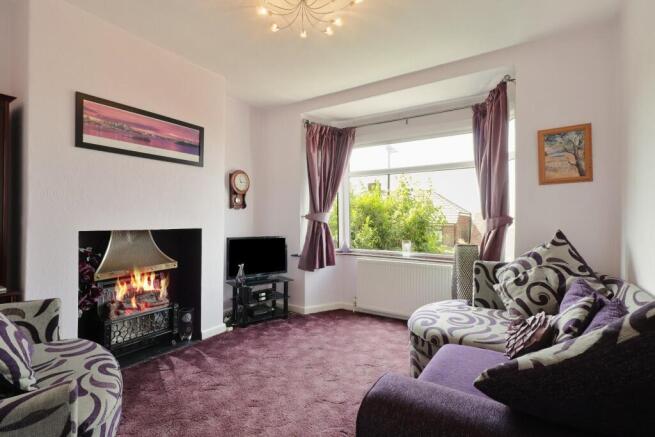 4 bed Semi-Detached for sale Image 3