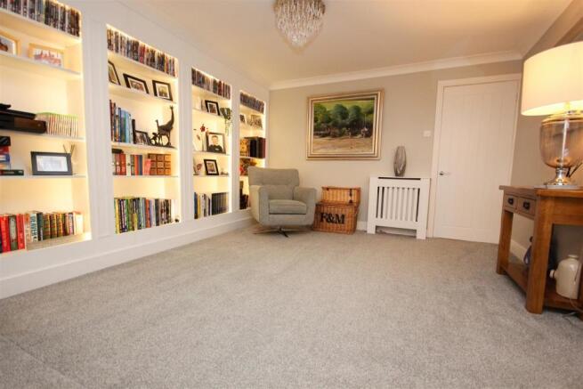 Sitting Room 1.jpg