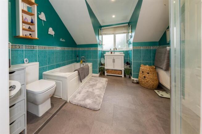 Bedroom one en-suite