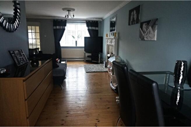 Lounge/Dining Room