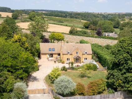 Chestnut Tree House Brook End, Chadlington, OX7 3NF