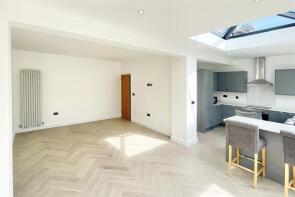 8, Willow Gardens, Ruislip HA4 6JT