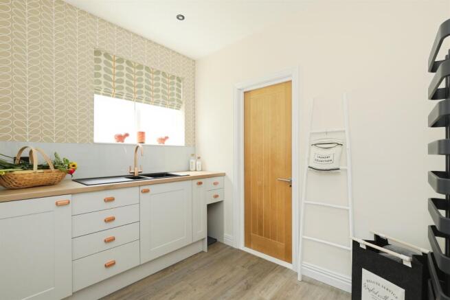 4 bed Detached for sale Image 10
