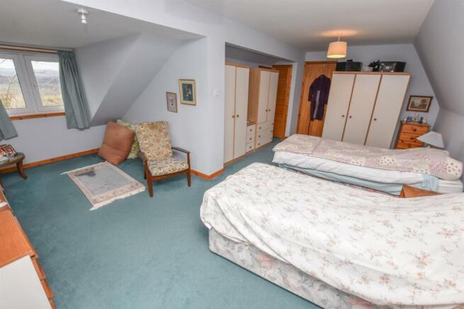 BEDROOM ONE-2.jpg