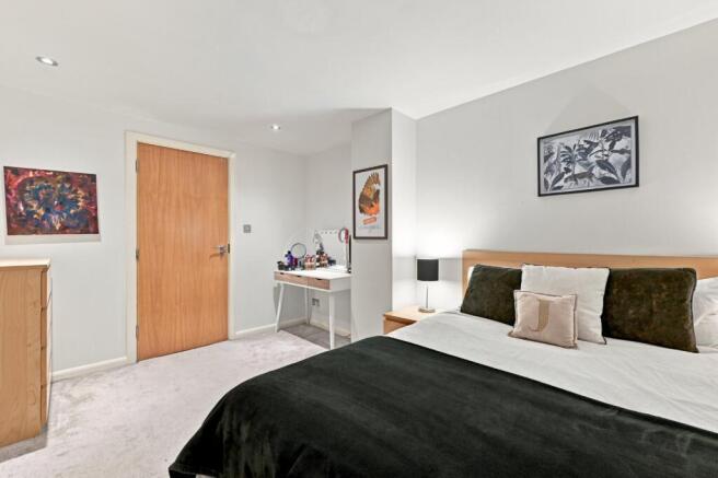 2 bed Apartment for sale Image 10