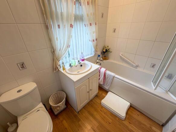 3 bed Semi-Detached for sale Image 10