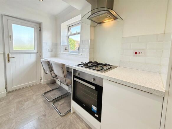 3 bed Semi-Detached for sale Image 9