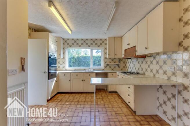 KITCHEN: