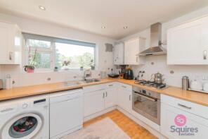 9, Green Lawns, Moss Hall Grove, North Finchley, London N12 8PA