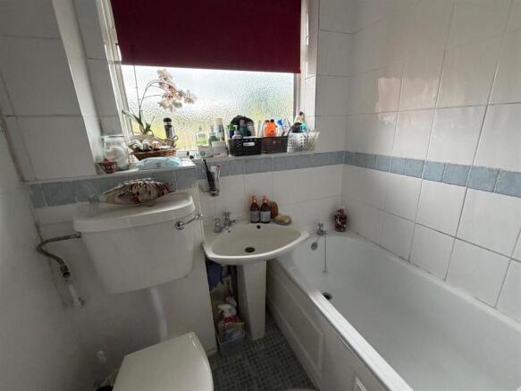 Bathroom.jpg