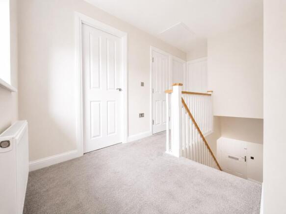 4 bed Detached to rent Image 9