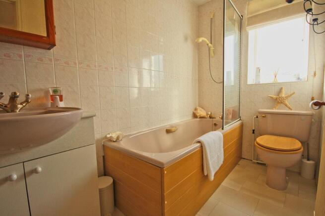 14 Crofters Drive, COTTINGHAM (59)_lzn.jpg