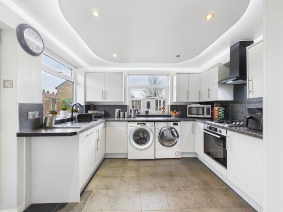 Kitchen: