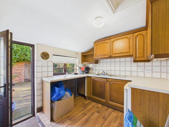 8 bed Character Property for sale Image 8