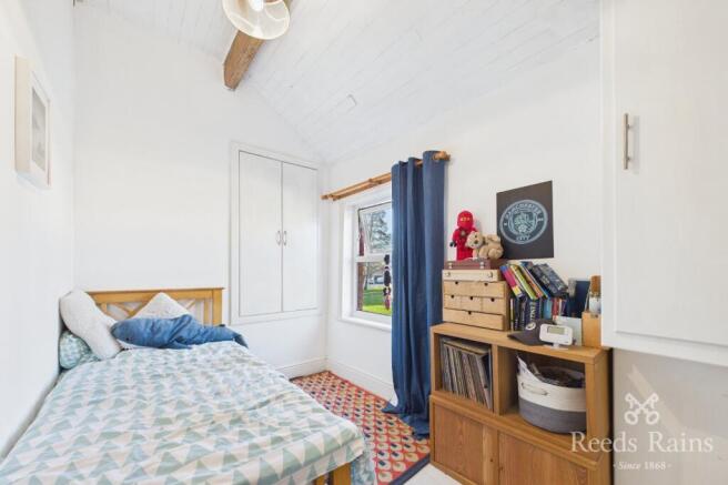 2 bed Terraced to rent Image 4