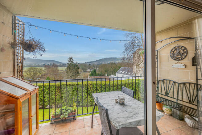 Flat-7-Gay-Court-...