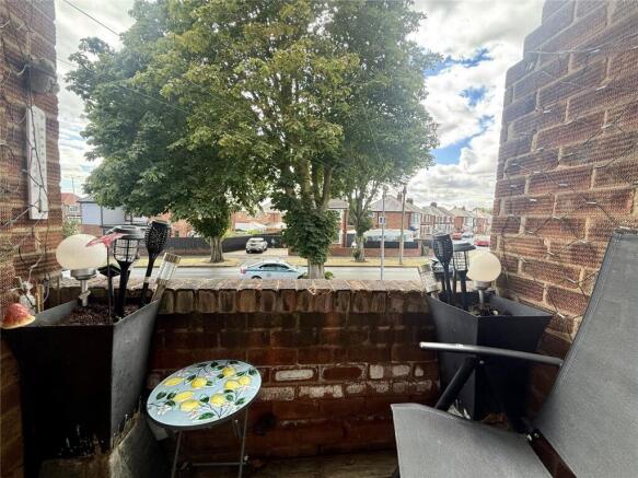 2 bed Apartment for sale Image 7