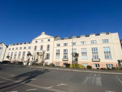 Den Crescent, Royal Court, TQ14