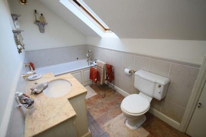 Photo 11