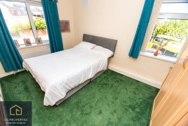 3 bed Semi-Detached for sale Image 9