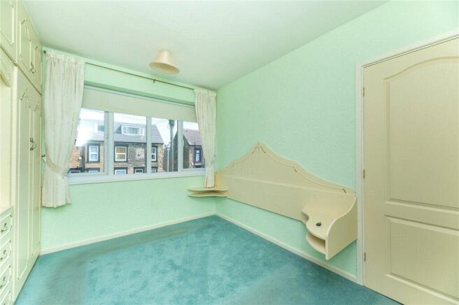 3 bed Town House for sale Image 12