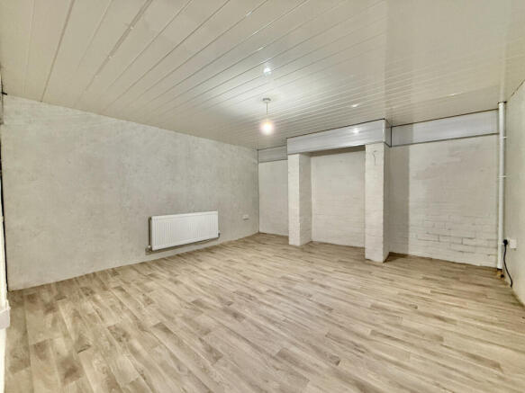 2 bed Terraced for sale Image 6