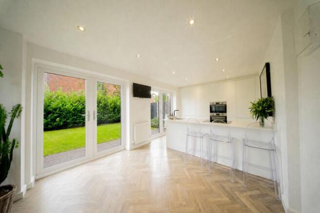 Wythenshawe Road, Sale, M33 photo 4