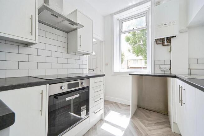 2 bed Terraced for sale Image 7