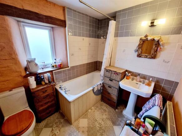 Photo 9