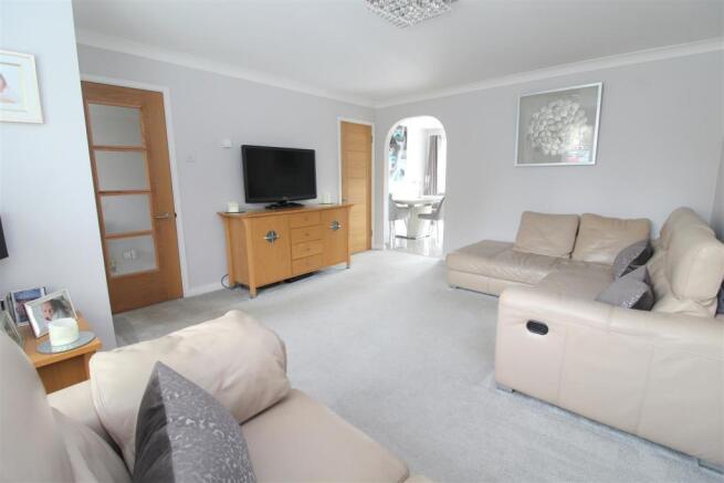 088 Charlotte Close - Living Room - 3.JPG
