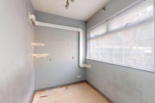 37 Gainsborough Road, Hayes, UB4 8NY